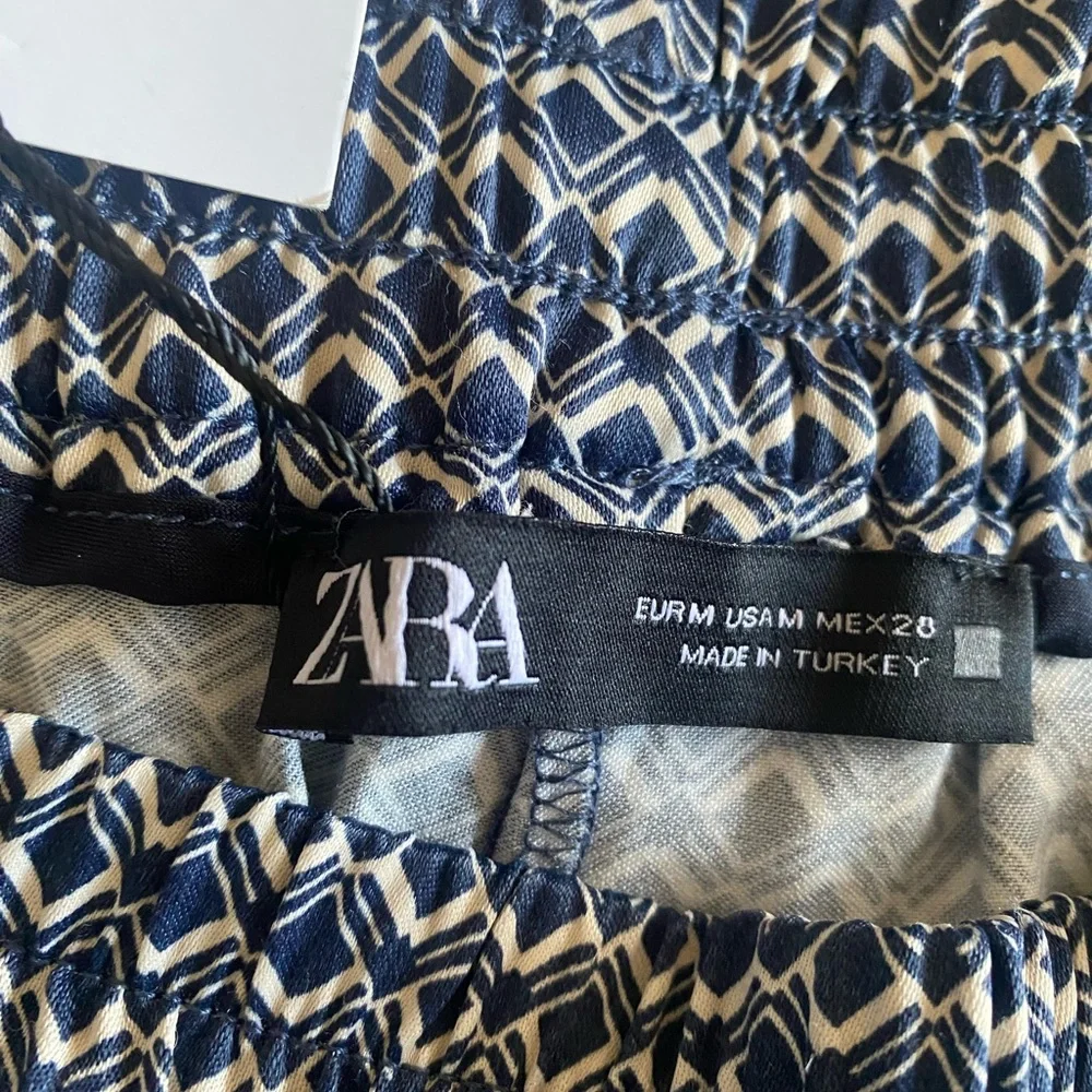 Zara Geometric Patterned Pants - Picture 3 of 5